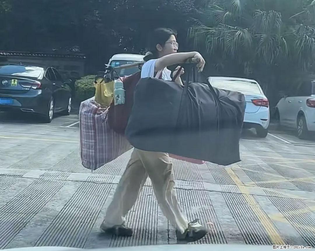 全网追的“扁担女孩”,找了一份暑假工,时薪12元 - 梅州生活资讯 - 梅州28生活网 mz.28life.com